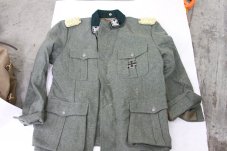 D1002096.jpg