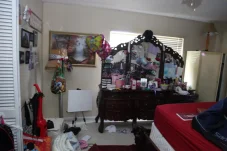 Bedroom.webp Bedroom.webp
